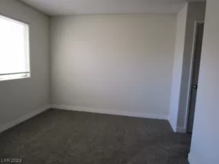 Photo #4: 2488482 Listing 