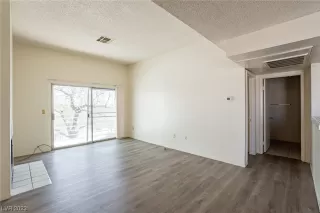 Photo #1: 2488522 Listing 