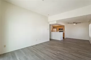 Photo #4: 2488522 Listing 