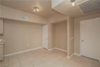 Photo #5: 2488530 Listing 