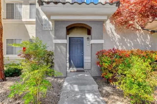 Photo #3: 2488596 Listing