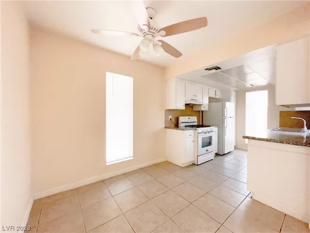 MLS: 2488599 Condo For Sale