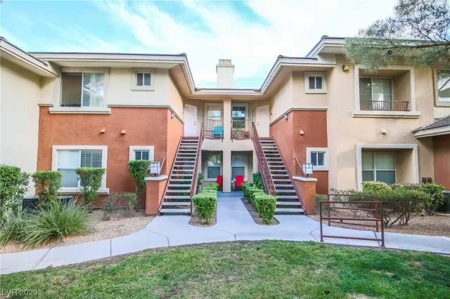 MLS: 2488615 Condo For Sale