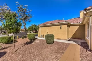 Photo #2: 2488643 Listing 