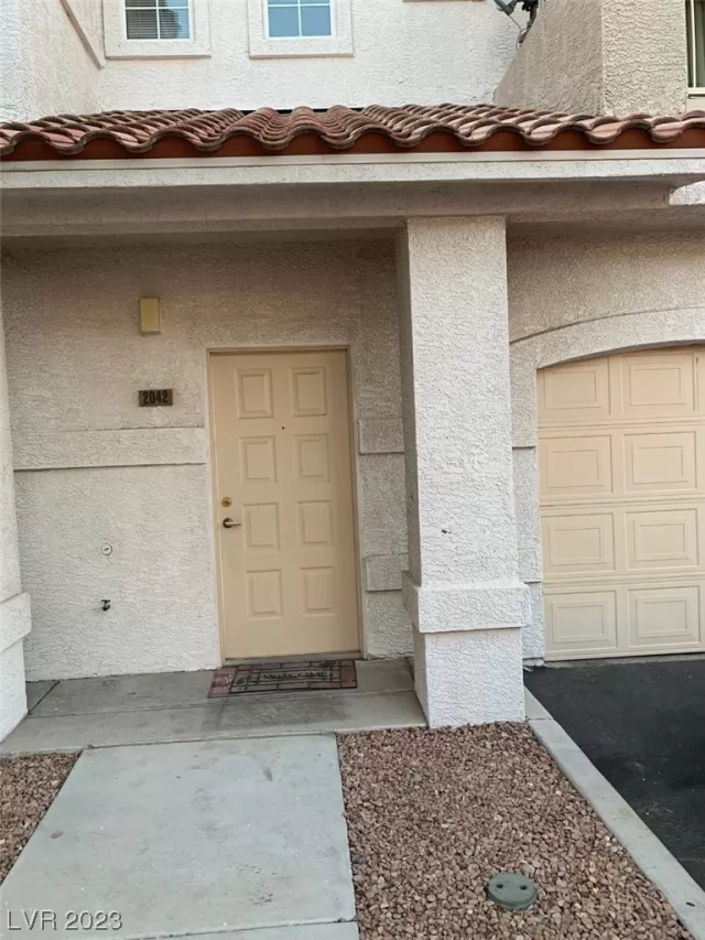 MLS: 2488655 Condo For Sale