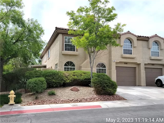 MLS: 2488658 Condo For Sale