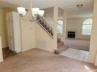 Photo #6: 2488658 Listing 