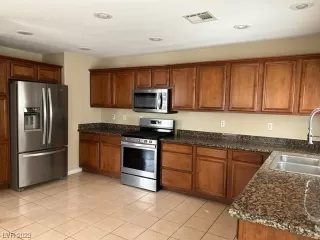 Photo #6: 2488686 Listing 