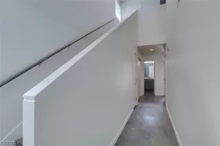 Photo #1: 2488688 Listing 