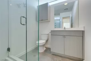 Photo #3: 2488688 Listing 