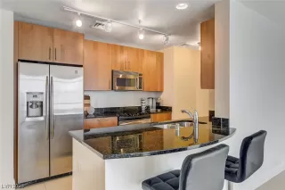 Photo #4: 2488721 Listing 