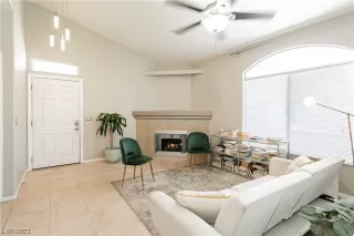 Photo #2: 2488724 Listing 