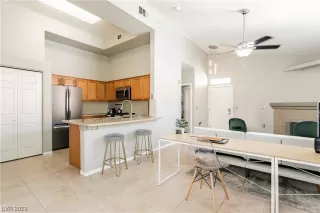 Photo #4: 2488724 Listing 