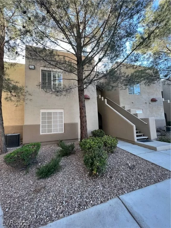 MLS: 2488729 Condo For Sale