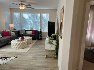 Photo #4: 2488743 Listing 