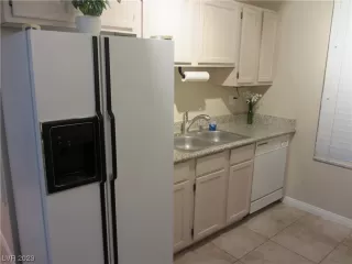 Photo #6: 2488794 Listing