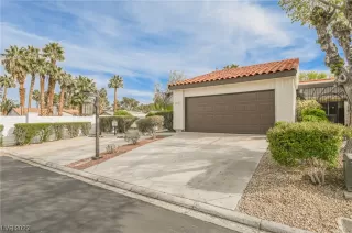 Photo #1: 2488858 Listing