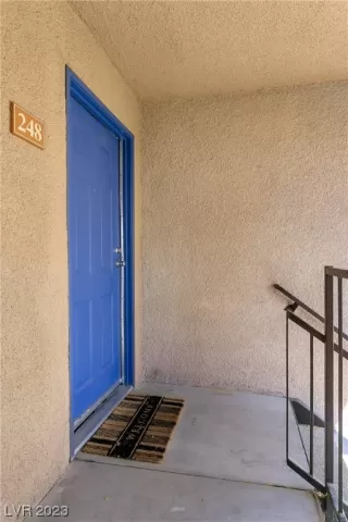 Photo #1: 2488859 Listing