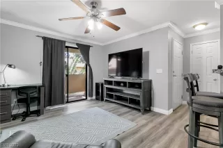 Photo #2: 2488859 Listing