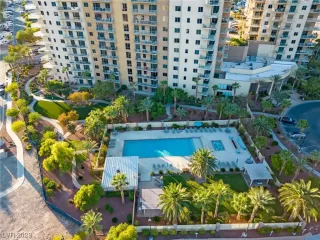 Photo #2: 2488875 Listing