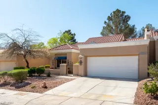 Photo #1: 2488923 Listing 