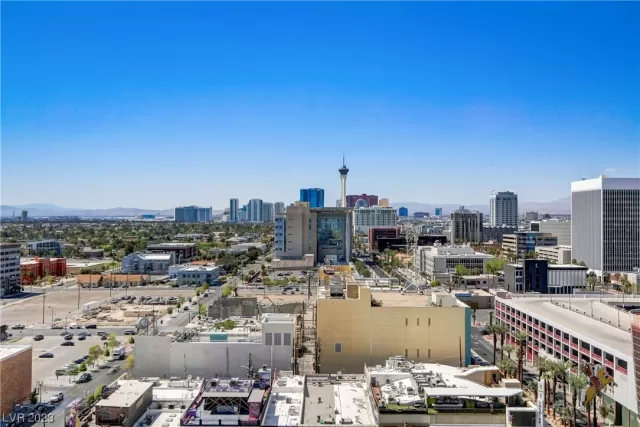 MLS: 2488935 Condo For Sale