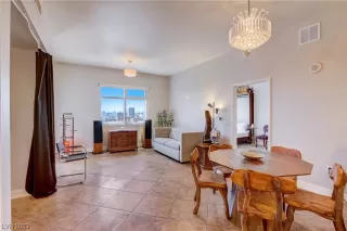 Photo #2: 2488935 Listing 