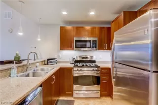 Photo #6: 2488935 Listing 