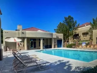 Photo #1: 2488963 Listing