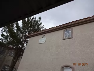 Photo #2: 2488977 Listing