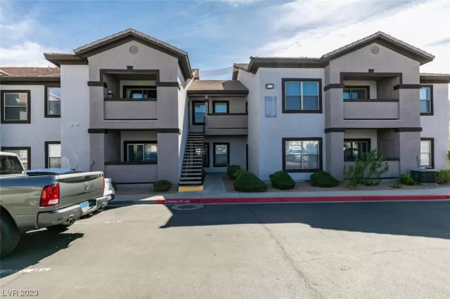 MLS: 2489007 Condo For Sale