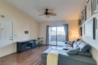 Photo #5: 2489007 Listing 