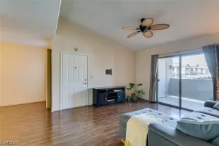 Photo #6: 2489007 Listing 