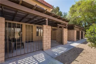 Photo #1: 2489010 Listing