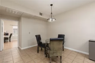 Photo #5: 2489013 Listing 