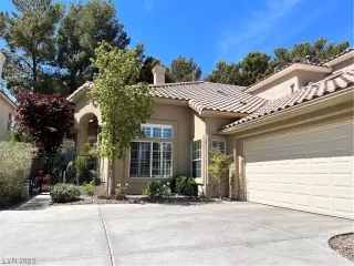 Photo #2: 2489024 Listing 