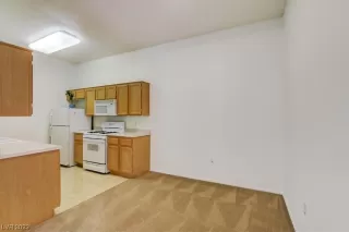 Photo #6: 2489075 Listing 