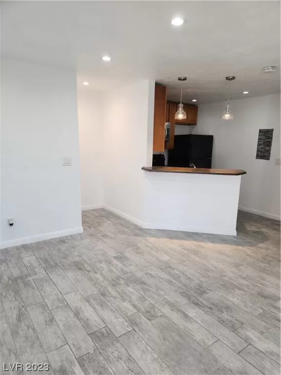 MLS: 2489080 Condo For Sale