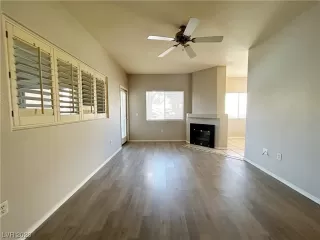 Photo #2: 2489091 Listing 