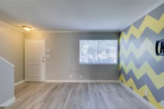 Photo #4: 2489120 Listing 