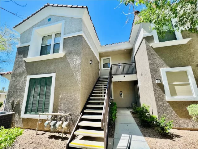 MLS: 2489144 Condo For Sale