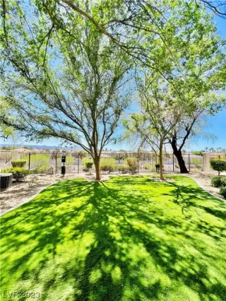 Photo #6: 2489144 Listing 