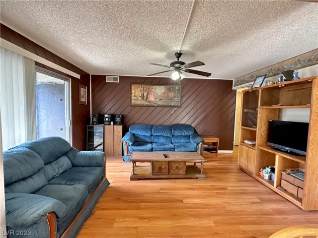 MLS: 2489145 Condo For Sale