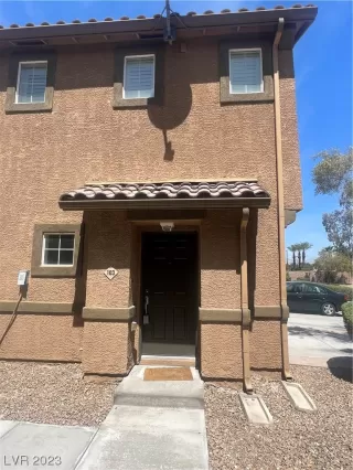 Photo #2: 2489149 Listing 