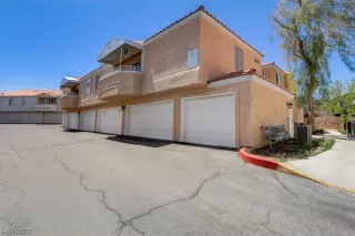 Photo #1: 2489169 Listing