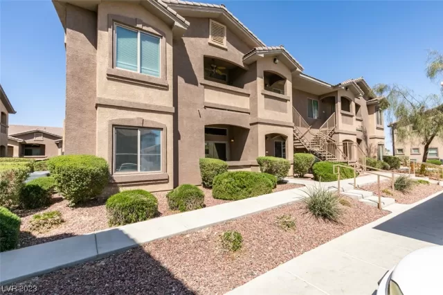 MLS: 2489222 Condo For Sale