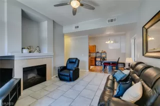 Photo #2: 2489222 Listing