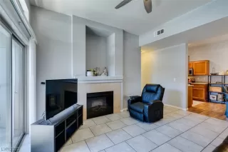 Photo #3: 2489222 Listing