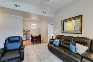 Photo #5: 2489222 Listing