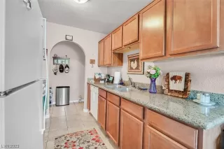 Photo #1: 2489230 Listing 